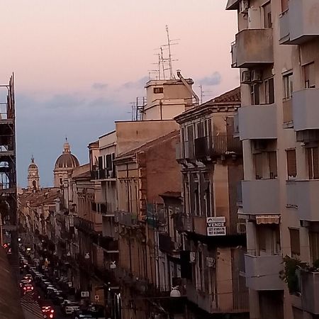 Amuri Catania-Fontanarossai nemzetközi repülőtér Kültér fotó